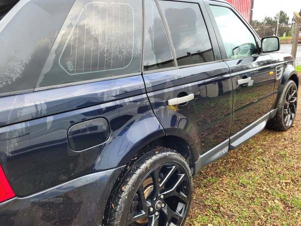 Land Rover Range Rover Sport TDV6 in Down