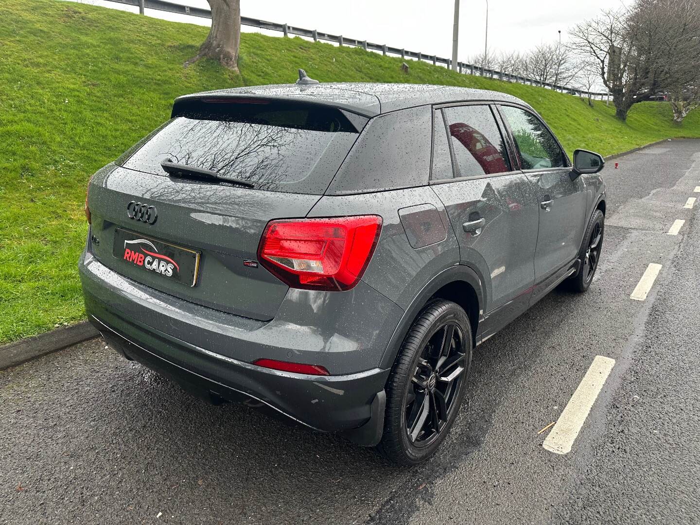 Audi Q2 ESTATE in Down