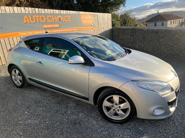 Renault Megane COUPE in Down