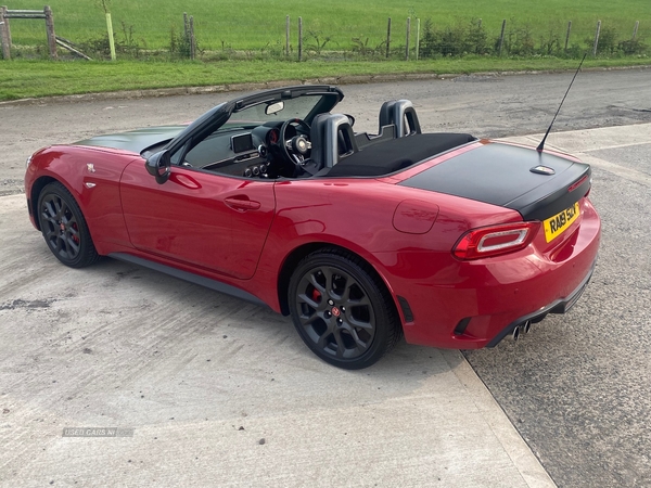 Abarth 124 Spider ROADSTER in Down