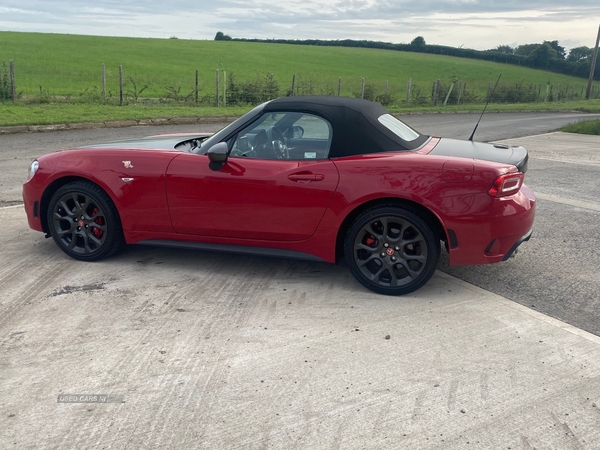 Abarth 124 Spider ROADSTER in Down
