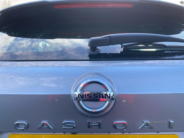 Nissan Qashqai 1.3 Dig-T Mh Acenta Premium 5Dr in Armagh