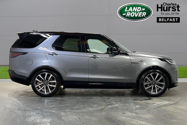 Land Rover Discovery 3.0 D300 Dynamic Se 5Dr Auto in Antrim