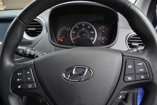Hyundai i10 1.0 PLAY SPECIAL EDITION STUNNING CAR INC 12 MONTH WARRANTY in Antrim