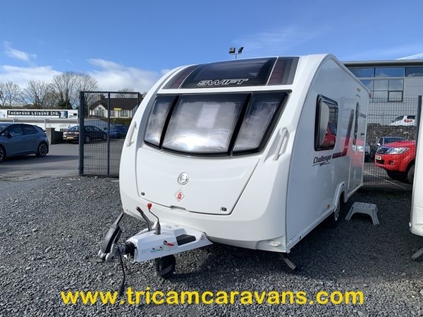 Swift Challenger Sport 442/2, Immaculate, Separate Shower in Down