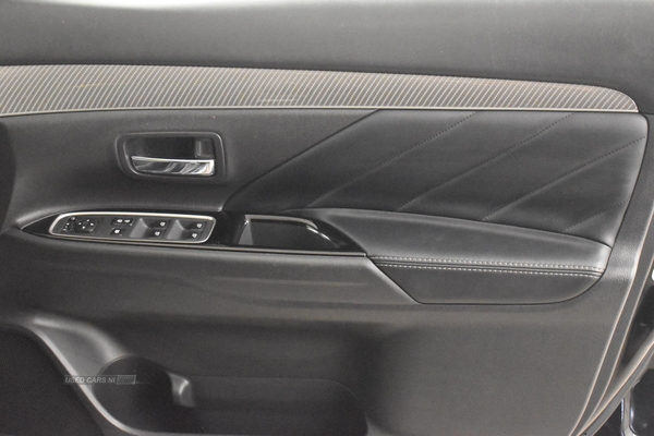 Mitsubishi Outlander 2.4 PHEV Dynamic 5dr Auto in Antrim