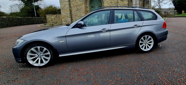 BMW 3 Series 318i SE 5dr in Down