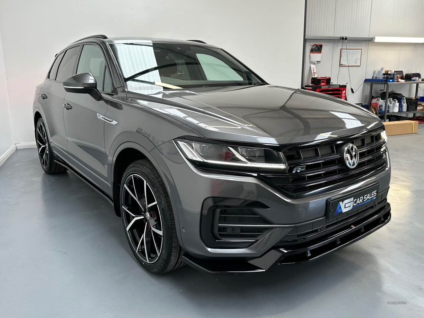 Volkswagen Touareg DIESEL ESTATE in Tyrone