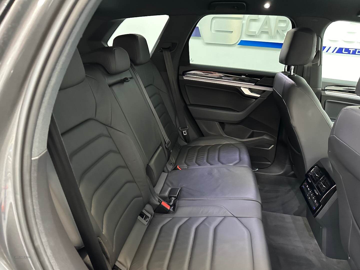 Volkswagen Touareg DIESEL ESTATE in Tyrone