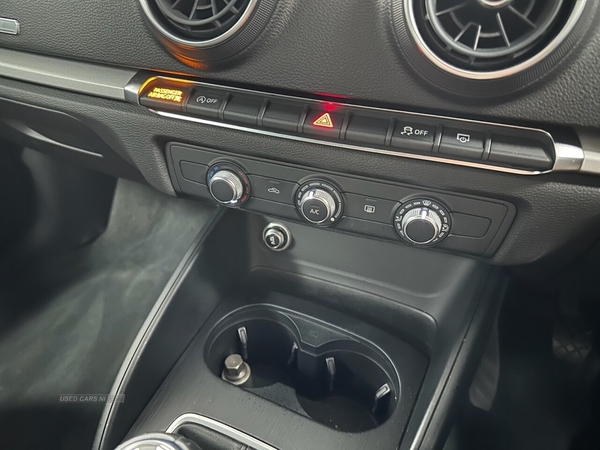Audi A3 1.0 TFSI SE 3d 114 BHP AIR CON, REMOTE CONTROL LOCKING in Down