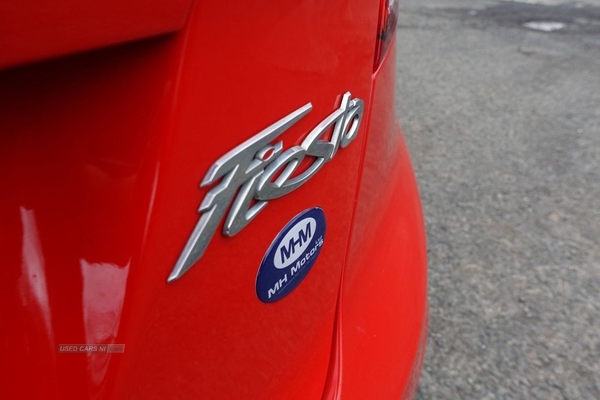Ford Fiesta 1.2 ZETEC 5d 81 BHP LONG MOT / BLUETOOTH in Antrim