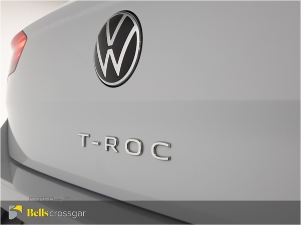 Volkswagen T-Roc 1.5 TSI EVO Design 5dr DSG in Down