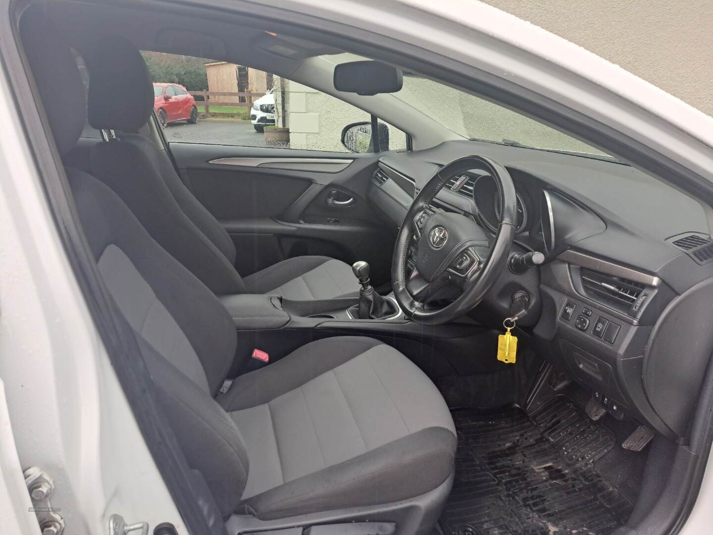 Toyota Avensis DIESEL SALOON in Tyrone