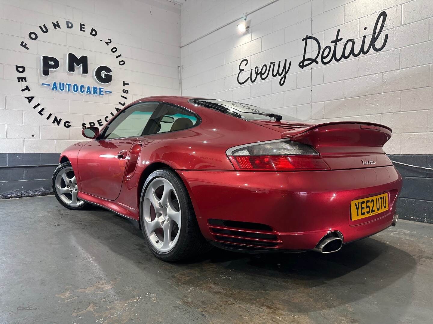 Jan 2003 Porsche 911 2dr Tiptronic S