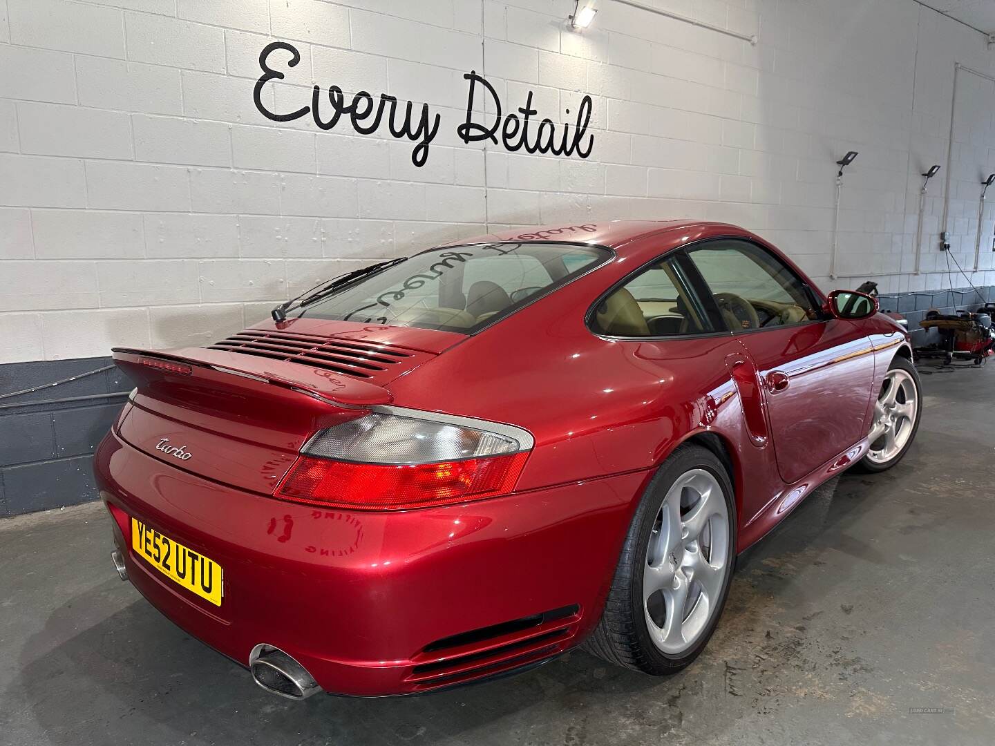 Jan 2003 Porsche 911 2dr Tiptronic S