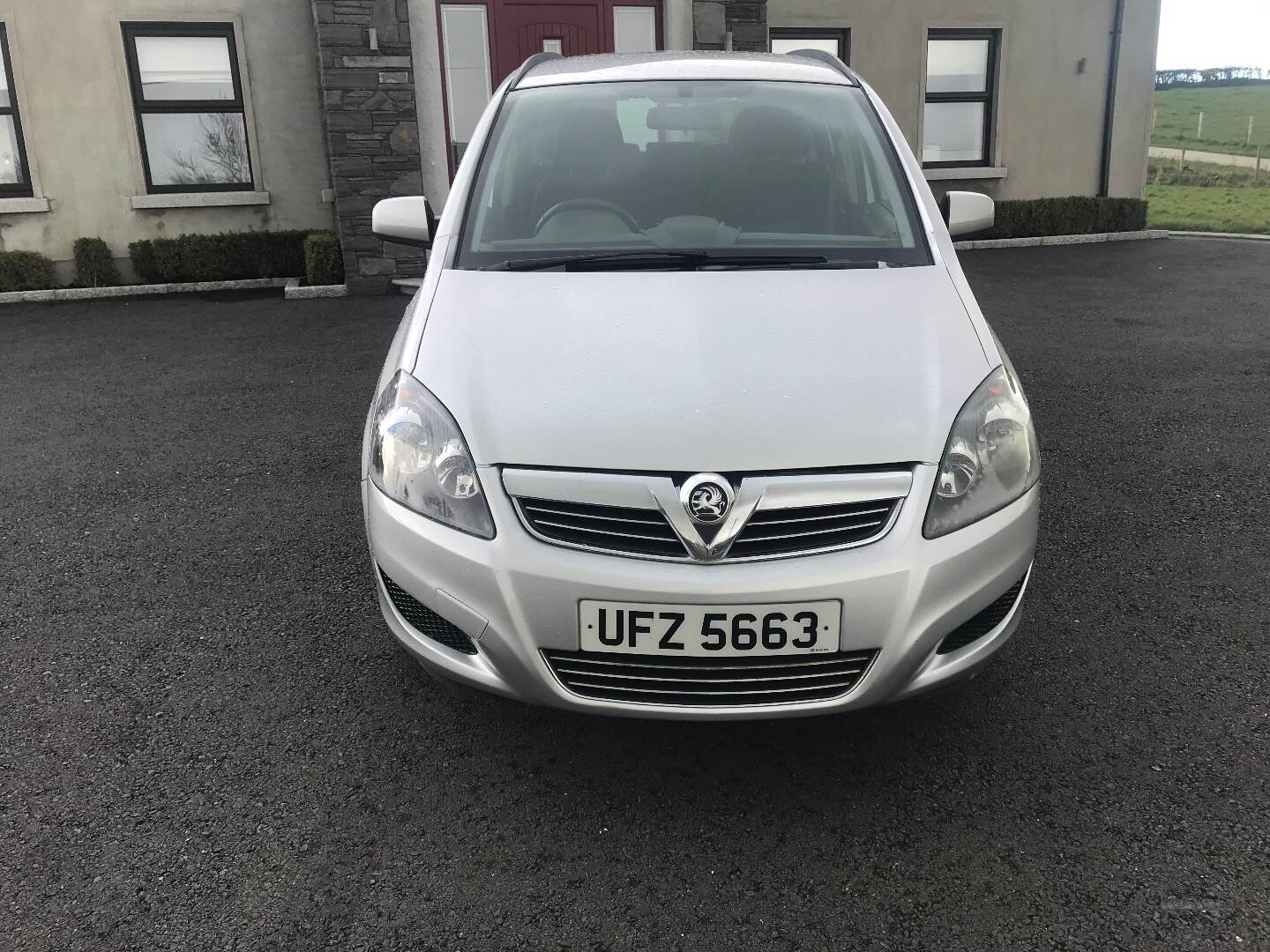 Vauxhall Zafira ESTATE in Down