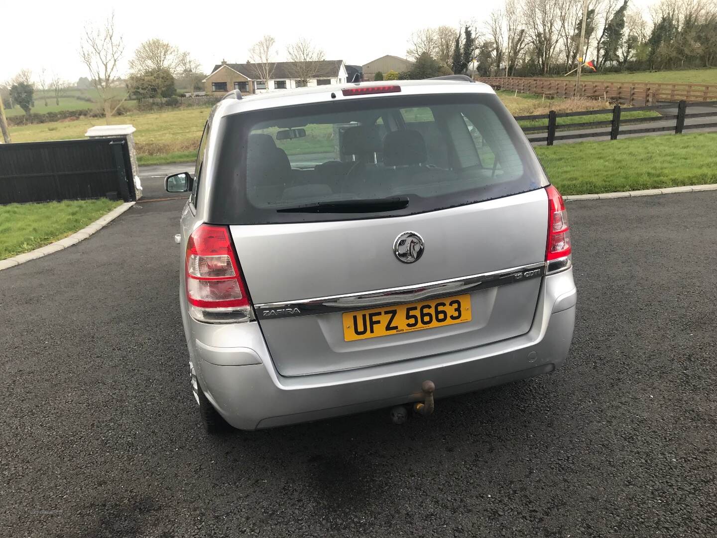 Vauxhall Zafira ESTATE in Down