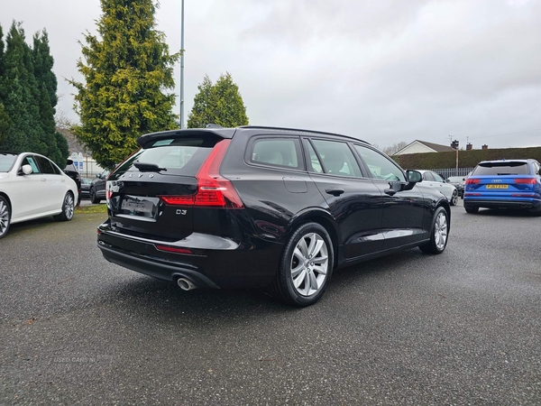 Volvo V60 2.0 D3 Momentum Euro 6 (s/s) 5dr in Down