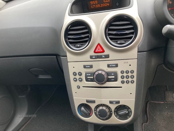 Vauxhall Corsa 1.0i 12V Life 3dr in Derry / Londonderry