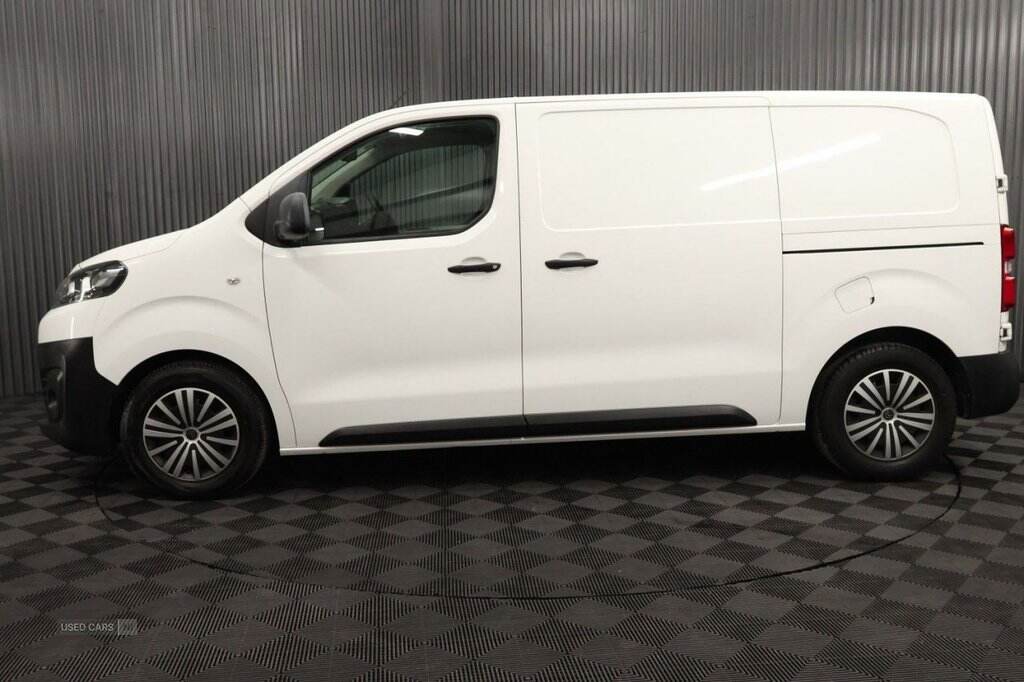 Feb 2019 Citroen Dispatch 1000 1.6 BlueHDi 95 Van Enterprise