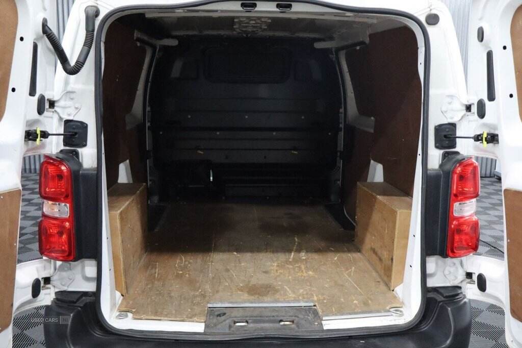 Feb 2019 Citroen Dispatch 1000 1.6 BlueHDi 95 Van Enterprise