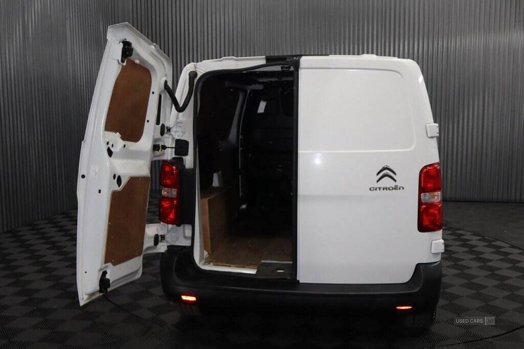 Feb 2019 Citroen Dispatch 1000 1.6 BlueHDi 95 Van Enterprise