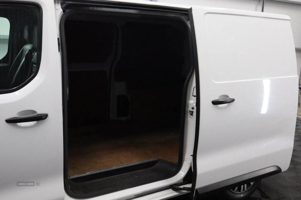 Feb 2019 Citroen Dispatch 1000 1.6 BlueHDi 95 Van Enterprise