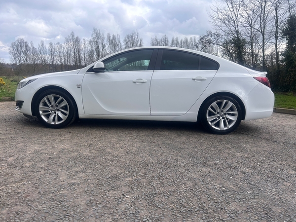Vauxhall Insignia HATCHBACK in Down