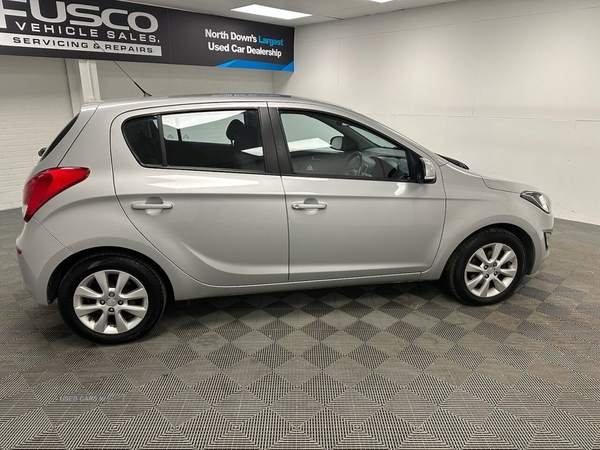 Hyundai i20 1.4 ACTIVE 5d 99 BHP BLUETOOTH, AIR CONDITIONING in Down