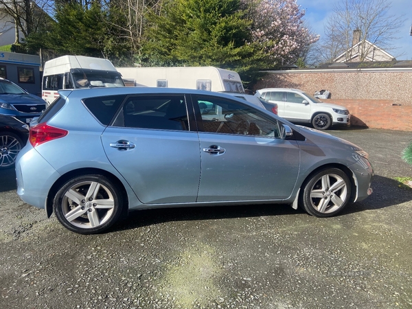 Toyota Auris DIESEL HATCHBACK in Armagh