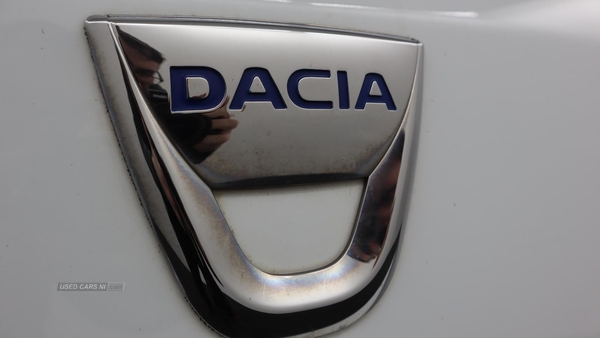 Dacia Sandero ESSENTIAL SCE in Tyrone