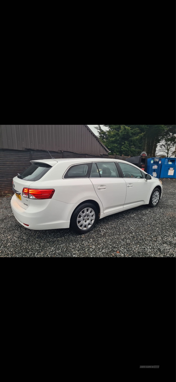 Toyota Avensis 2.0 D-4D Active 5dr in Antrim