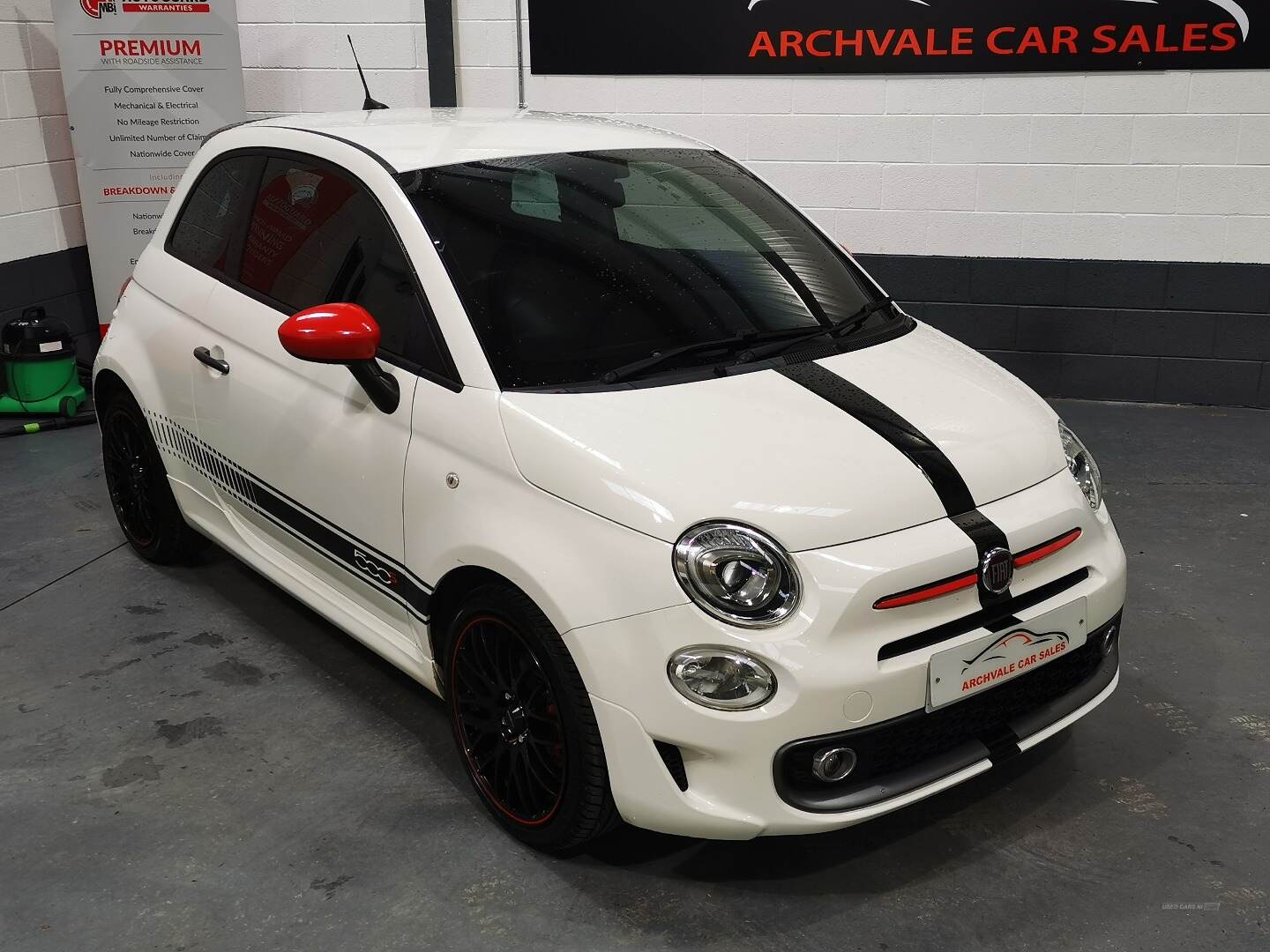 Fiat 500 HATCHBACK in Down