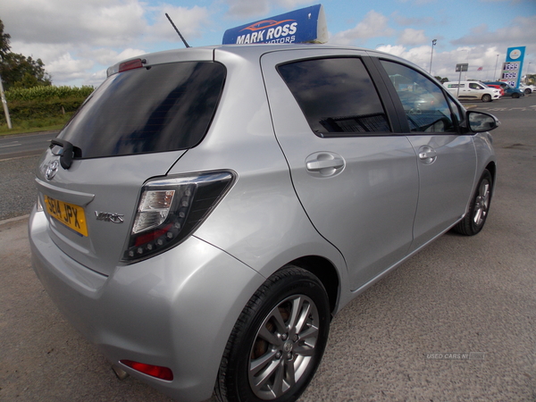 Toyota Yaris HATCHBACK in Down