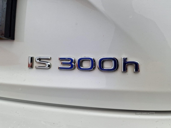 Lexus IS-Series 2.5 300h SE E-CVT Euro 5 (s/s) 4dr in Antrim