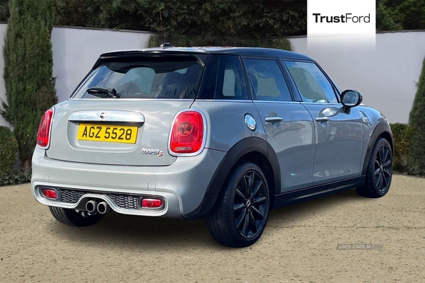 MINI HATCHBACK 2.0 Cooper S 5dr **Excellent Value- Gorgeous Colour- Keyless Start/Stop- Low Insurance** in Antrim