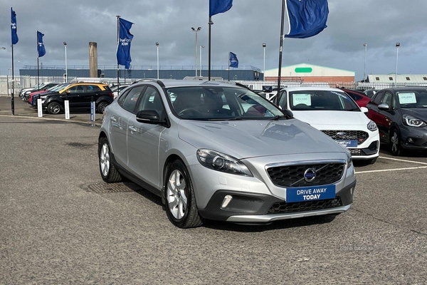 Volvo V40 D2 [120] Cross Country Lux 5dr - CRUISE CONTROL, HEATED FRONT SEATS, REAR PARKING SENSORS, FULL LEATHER UPHOLSTERY, BI-XENON HEADLIGHTS and more in Antrim