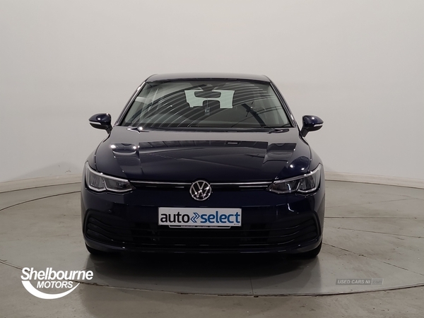 Volkswagen Golf 1.5 eTSI MHEV Life Hatchback 5dr Petrol Hybrid DSG Euro 6 (s/s) (150 ps) in Down