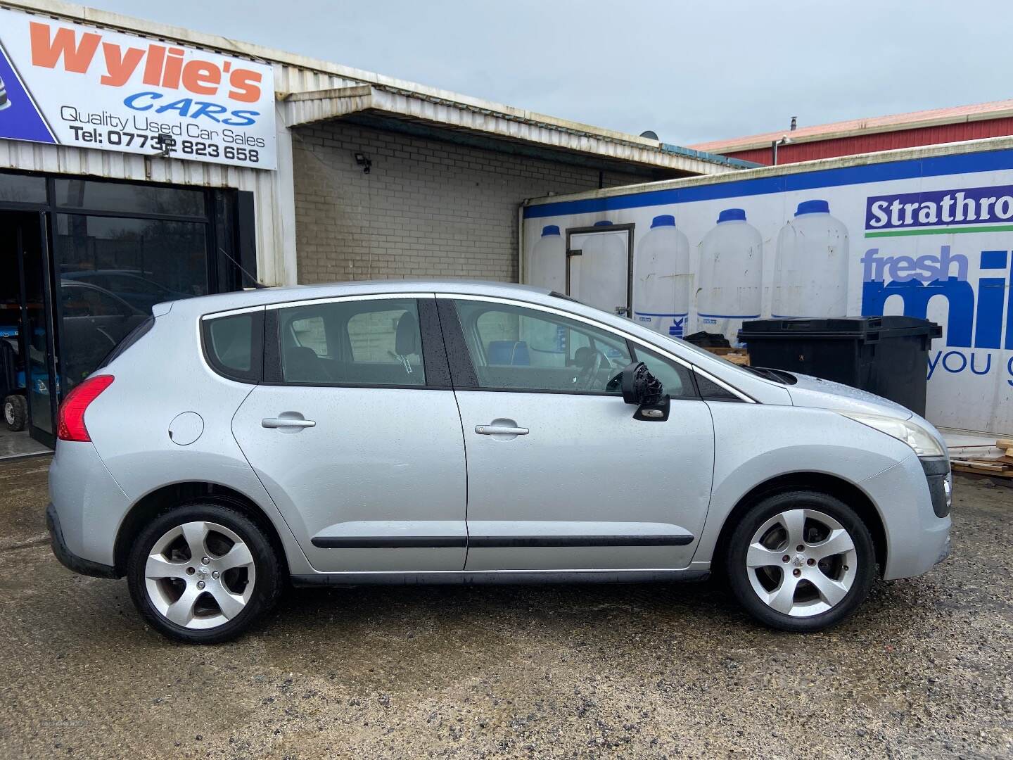 Peugeot 3008 DIESEL ESTATE in Antrim