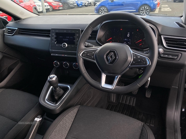 Renault Clio 1.0 Sce 75 Play 5Dr in Antrim