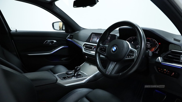 BMW 3 Series Diesel Saloon 320d xDrive M Sport 4dr Step Auto [Tech/Plus Pack] in City of Edinburgh
