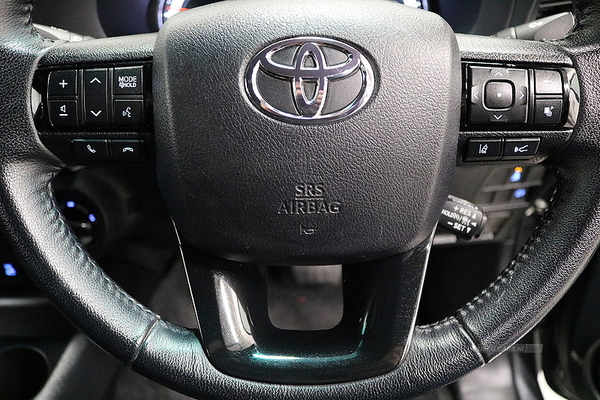 Toyota Hilux 2.4 D-4D Invincible X D/Cab Pick Up Auto 4WD in Down