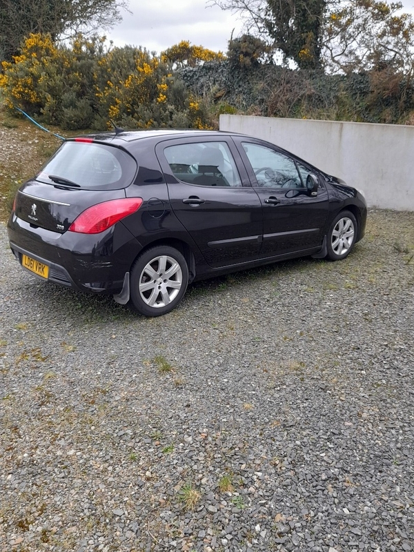 Peugeot 308 1.6 HDi 92 SR 5dr in Armagh