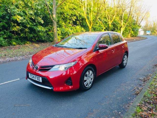 Toyota Auris DIESEL HATCHBACK in Armagh