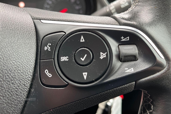 Vauxhall Grandland X SE PREMIUM 5DR -FRONT+REAR SENSORS, CRUISE CONTROL / SPEED LIMTER, AUTO HEADLIGHTS, DUAL ZONE CLIMATE CONTROL, LANE KEEPING AID, POWER FOLDING MIRRORS in Antrim