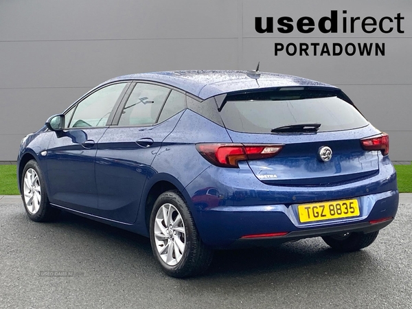 Vauxhall Astra 1.5 Turbo D Business Edition Nav 5Dr in Armagh