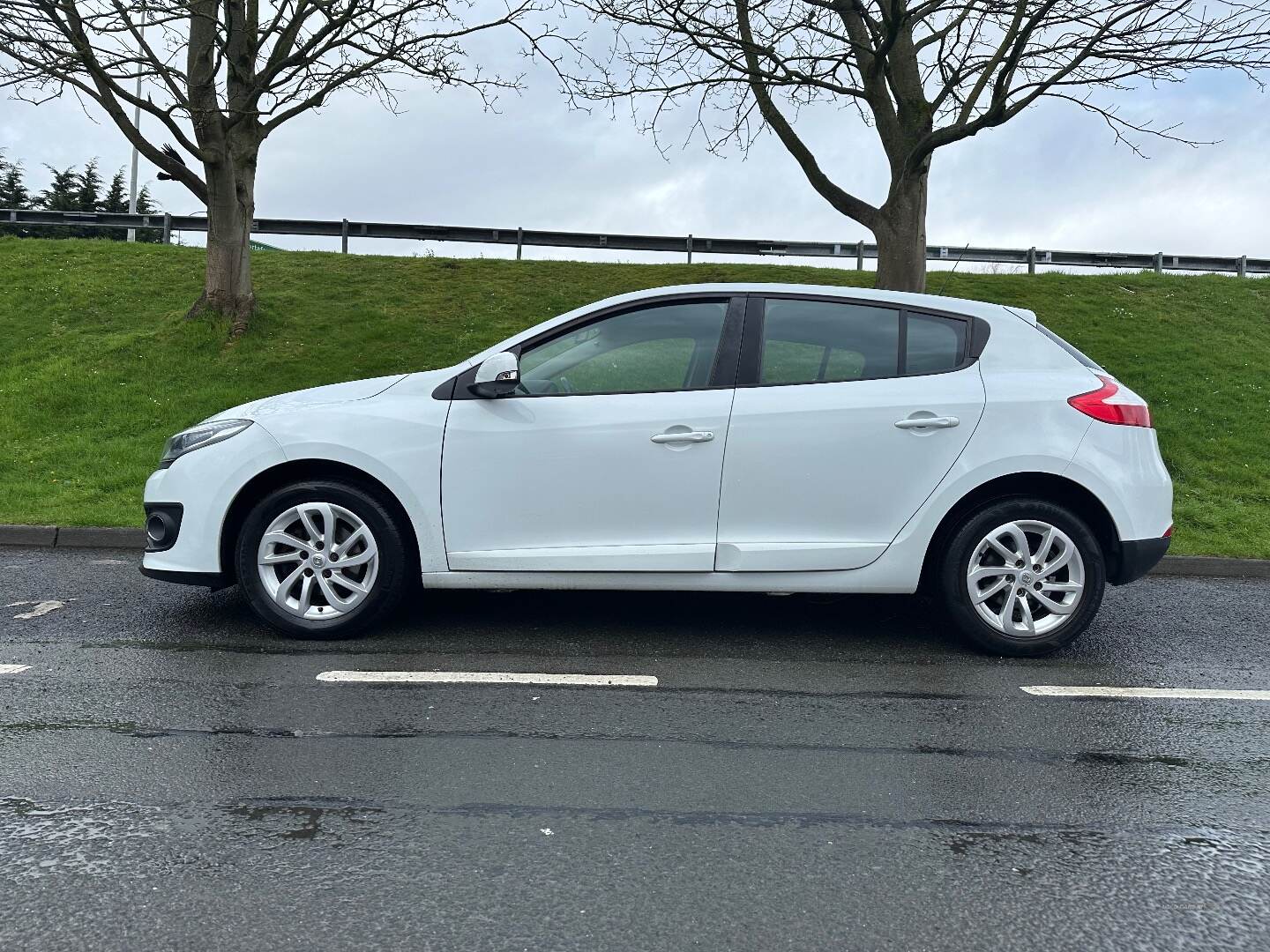 Renault Megane DIESEL HATCHBACK in Down