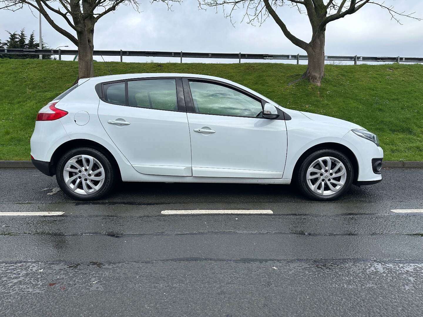 Renault Megane DIESEL HATCHBACK in Down