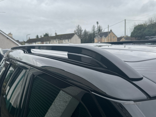 Land Rover Discovery HSE SD6 Auto in Antrim