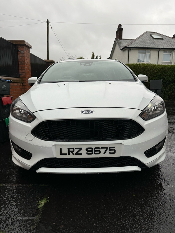 Ford Focus 1.5 EcoBoost ST-Line 5dr Auto in Antrim